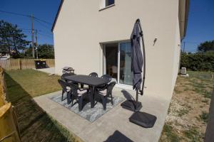 Maisons de vacances La Cigogne, Maison familiale en bord de Mer a Surtainville, Cote des Isles, 3 chambres, Intendance Luxury Host : photos des chambres