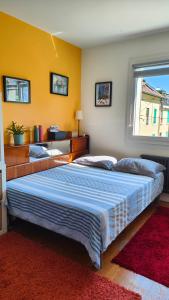 Sejours chez l'habitant Chambre dans appartement agreable et calme a 15 mn du Centre Ville : photos des chambres