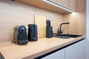 Elegant studio with king-size bed Self check-in