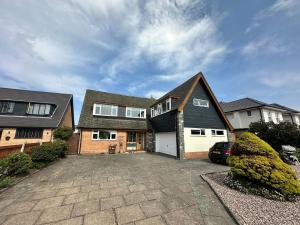 Birkdale Open - Four Bed Home - Ubytování bez kategorie ve městě Southport