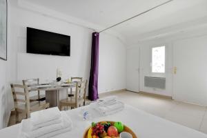 Appartements Charming Studio for 2 – Near Voltaire & 11th Arr Town Hall, Paris : photos des chambres