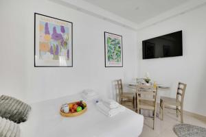 Charming Studio for 2 – Near Voltaire & 11th Arr Town Hall, Paris