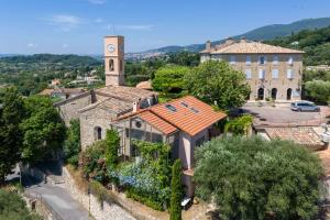 Villas Iconic village house in Provence - Tastefully renovated breathtaking views : photos des chambres
