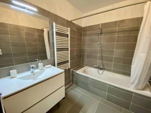 Cannes proche Croisette - 3 P tout confort avec balcon