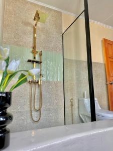 Tropical Lux 5BR Villa Panoramic Isola Bandung