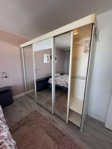 Ladies only! neat cozy room, great loc in Schiedam