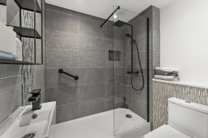 Stylish 2-Bedroom Retreat in Southampton