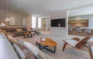 Stunning Home In Pomer With Sauna 