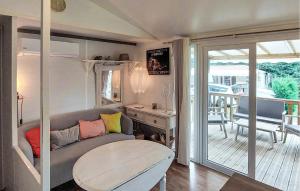 Campings Gorgeous Stacaravan In Saint-Paul-Les-Dax : Mobile Home