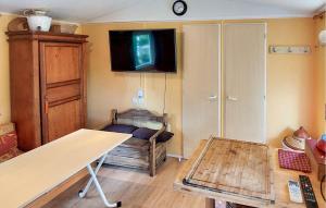 Cozy Stacaravan In Saint-Paul-Lès-Dax