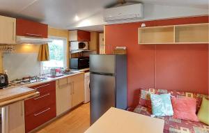 Campings Cozy Stacaravan In Saint-Paul-Les-Dax : photos des chambres