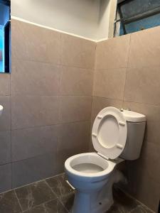 Akombe homestay-Makasembo