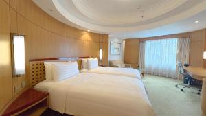 Makati Shangri-La, Manila