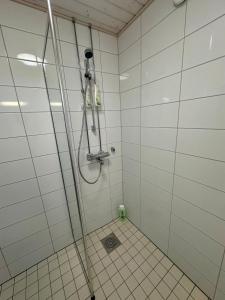 Stylish 2 Bed Central Apartment with Park View