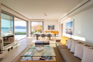 Paradise Beachfront Villa Athenian Riviera