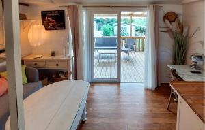 Campings Gorgeous Stacaravan In Saint-Paul-Les-Dax : photos des chambres
