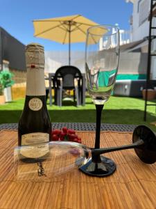 Villa Luis Cernuda - Casa 202 - Vistas - Jacuzzi - Piscina - tenis