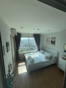 Minimalist Condo in Pinklao