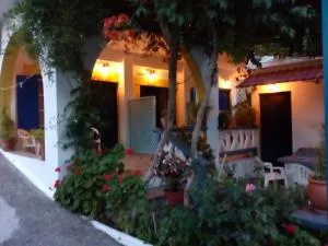 Alexandra Sofia - Stafylos