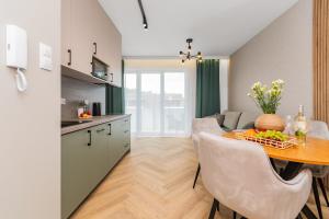 APARTAMENTY MIERZEJA - STEGNA PARK II, Studio 24m2, 500 m od plaży, bezpłatny meleks