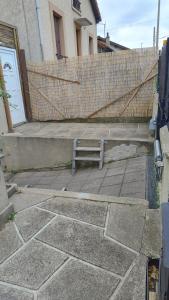 Cozy cottage Paris Suburb!