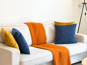 Stylish 2BR Escape 2 Balconies Pool View