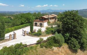 2 Bedroom Stunning Home In Casacastalda