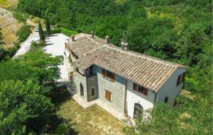 2 Bedroom Stunning Home In Casacastalda