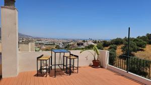 Beautiful penthouse two bedrooms with sea & mountain view