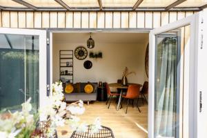 Chalet met zonnige tuin, honden toegestaan VP032