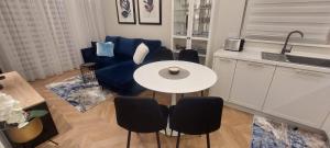 Apartment 20 minutes from Warsaw with Balcony by Noclegi Renters