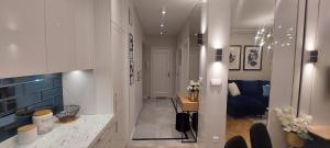 Apartment 20 minutes from Warsaw with Balcony by Noclegi Renters