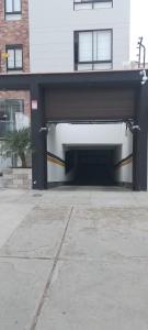 Lovely & quiet place, park view & private parking