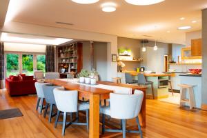 Stellenbosch Farm Stay with Mountain Views & Pool