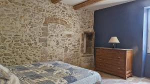 Maisons de vacances Beautiful Farmhouse with large swimming pool within walking distance of a charming, lively village : photos des chambres