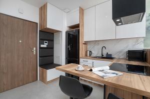 Air-Conditioned Apartment in Rzeszów with Parking by Noclegi Renters