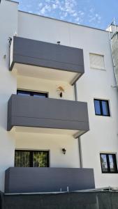 Fernandes Apartments