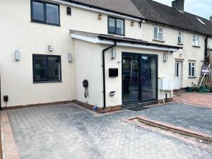 House near Oxford up to 6 guests