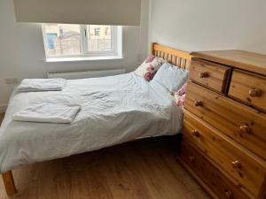 House near Oxford up to 6 guests