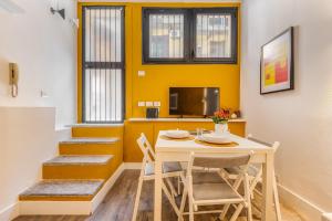 Garibaldis Gem - La Vista Apartments