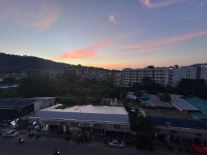 Sereneburi Patong Hotel