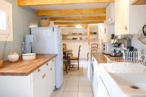 Maisons de vacances La petite Cabane, 200m de la plage : photos des chambres