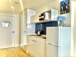 HappyRent Orbi block C Sea & Mountain view