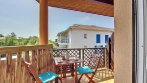 Appartements V- Tamaris Appartement centre vieux boucau 4 personnes : Appartement 2 Chambres avec Balcon