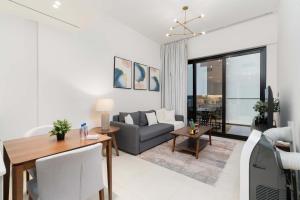 Stunning Skyline Views Binghatti Canal 1 BR - 4hvězdičkové hotely ve městě Dubaj