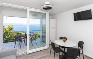 Awesome Apartment In Stanici With Wifi