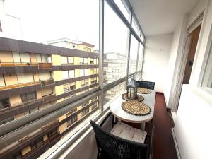 PISO CON PRECIOSA GALERÍA y GARAJE