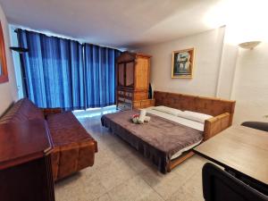 Estudio con Terraza y Vista al Mar en Costa Brava - ES-209-7