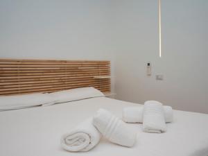 I-Host Apartment - Cambiasi 8