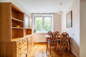 Żabi Kruk - Relax by the River